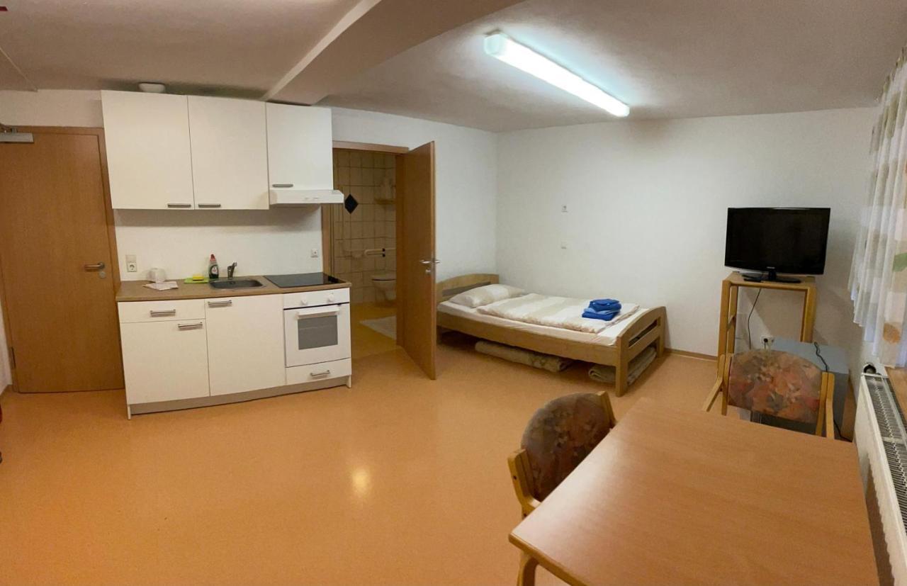 Personalwohnheim Altenpflege Foditsch Санкт-Йохан Экстерьер фото